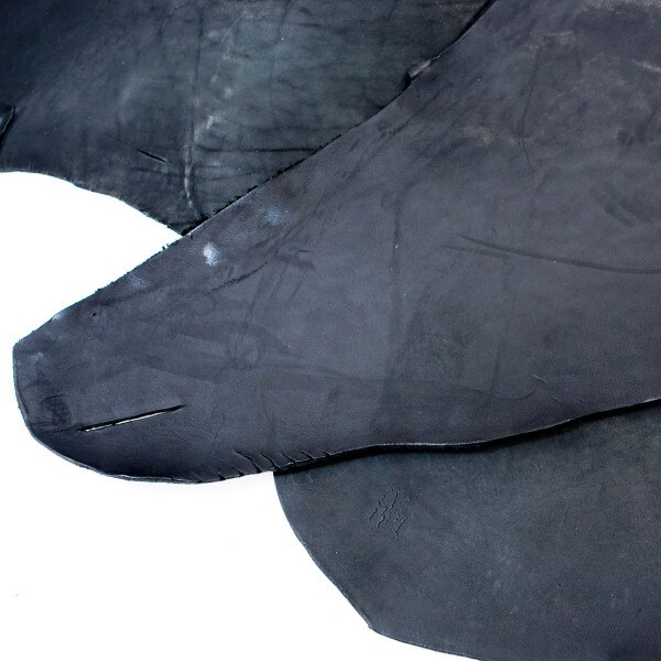 123-8001.SLC.1.jpg Black Saddle & Tack Belly Image