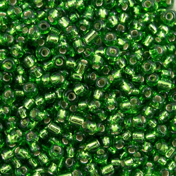 222-144202.SLC.jpg 10/0 Seed Beads - Green Lined 20g Image