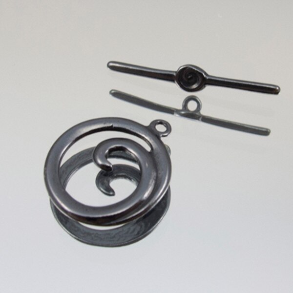 226-531213.SLC.jpg 16mm Classic Spiral Toggle - Black Image