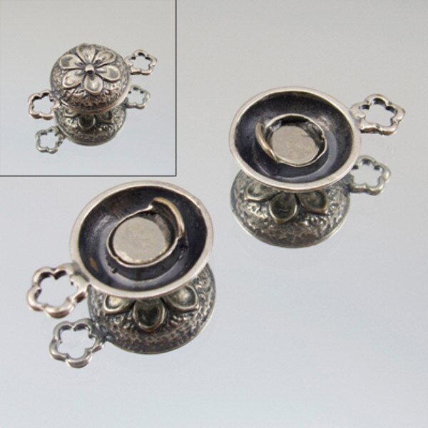 229-1188512.SLC.jpg 14mm Floral Magnet Clasp - Silver Plate Image