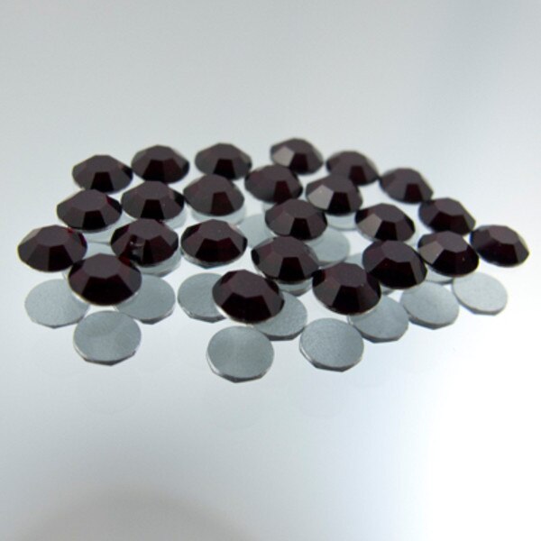 229-162412.SLC.jpg Garnet SS16 Flatback - 24pk Image