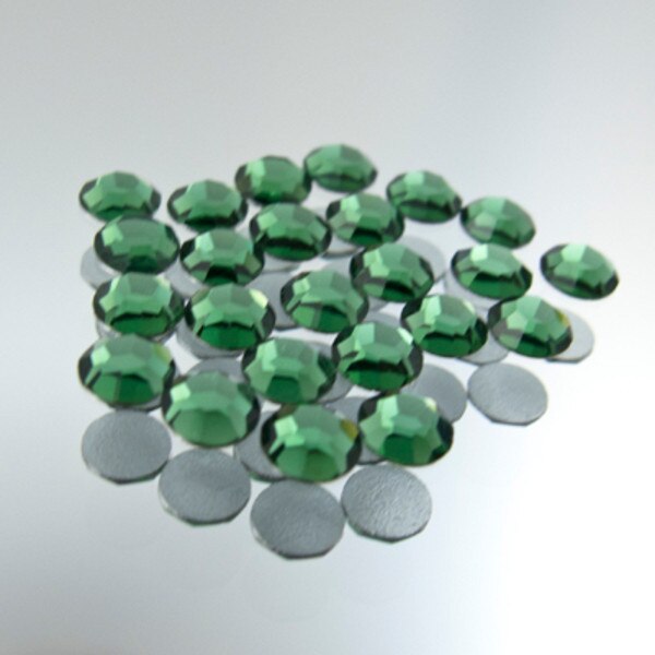 229-16249.SLC.jpg Green Tormln SS16 Flatback - 24pk Image