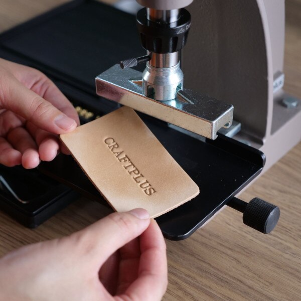 374-396102.SLC.03.jpg Craftplus Pro Hand Press Type Holder Image