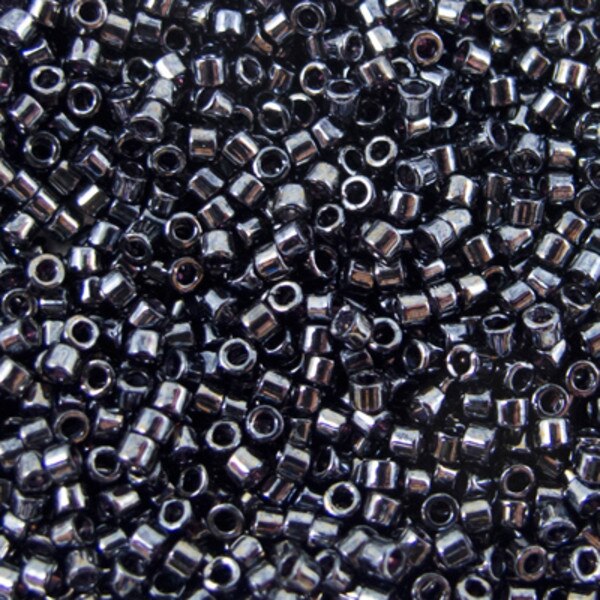 45-113001.SLC.jpg Delica Bead - Matte Opaque Avacado DB1594 Image