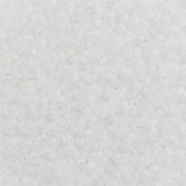 45-159402.SLC.1.jpg SeedBeadOpChalkWhite15/08.2g Image