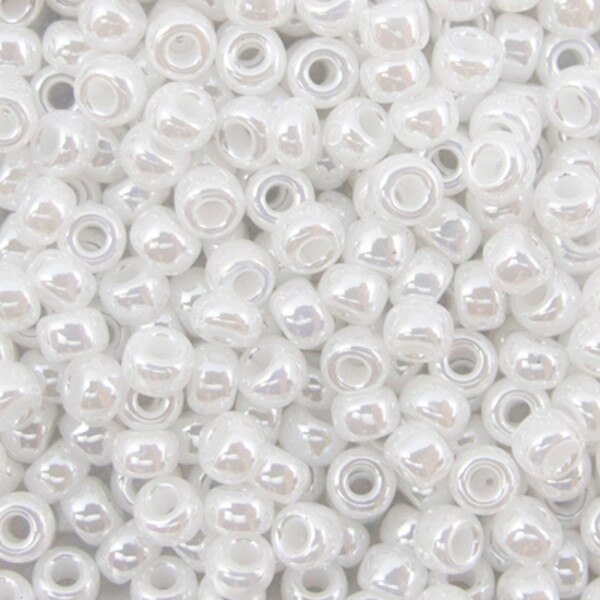 45-89528.SLC.jpg 8/0 Seed Beads - White Ceylon 22g Image