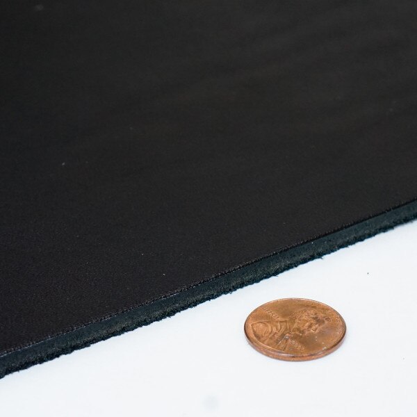 49-9200.SLC.3.jpg Hermann Oak Drum Dyed Black Pre-Cut 8-10 oz. 6" x 12" Image