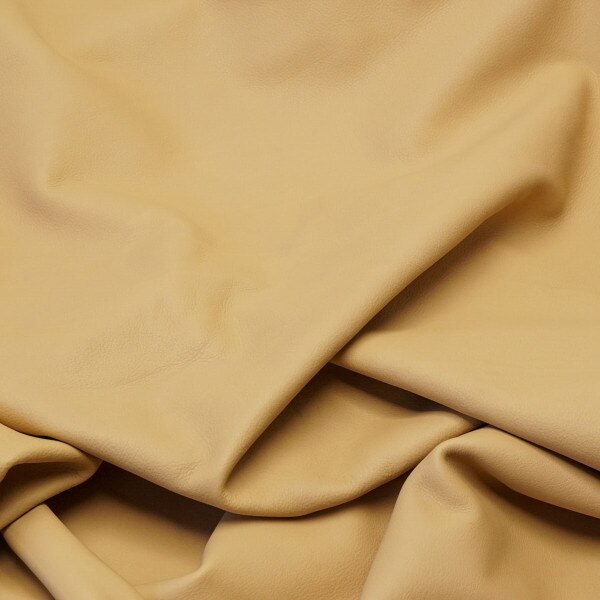 595-200.SLC.03.jpg Prima Apricot Upholstery Image