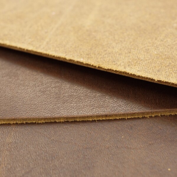 675-6025.SLC.3.jpg Kentucky Derby 4-5 oz. Oil Tan Pre-Cut 24"x 24" Image