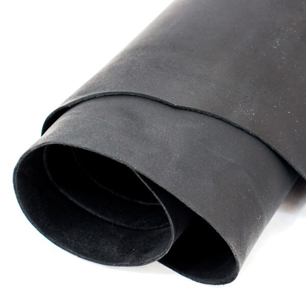 675-7000.SLC.1.jpg Titan Black 5-5.5 oz. Oil Tan Image