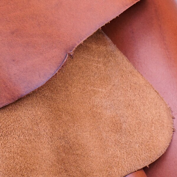 675-9010.SLC.3.jpg Helix Lane 3-4 oz. Oil Tan Pre-Cut 6" x 12" Image