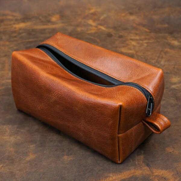 FPA-3.SLC.2.jpg Tennesee Whiskey Travel Bag Image